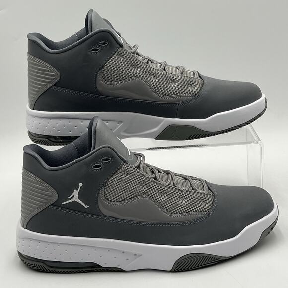 Mens Size 12 Nike Jordan Max Aura 2 Cool Grey White Basketball Shoes CK6636 012 - Picture 1 of 5